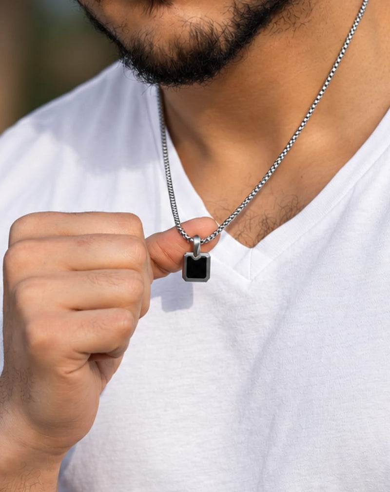 MEN’S #1 BLACK ONYX SQUARE