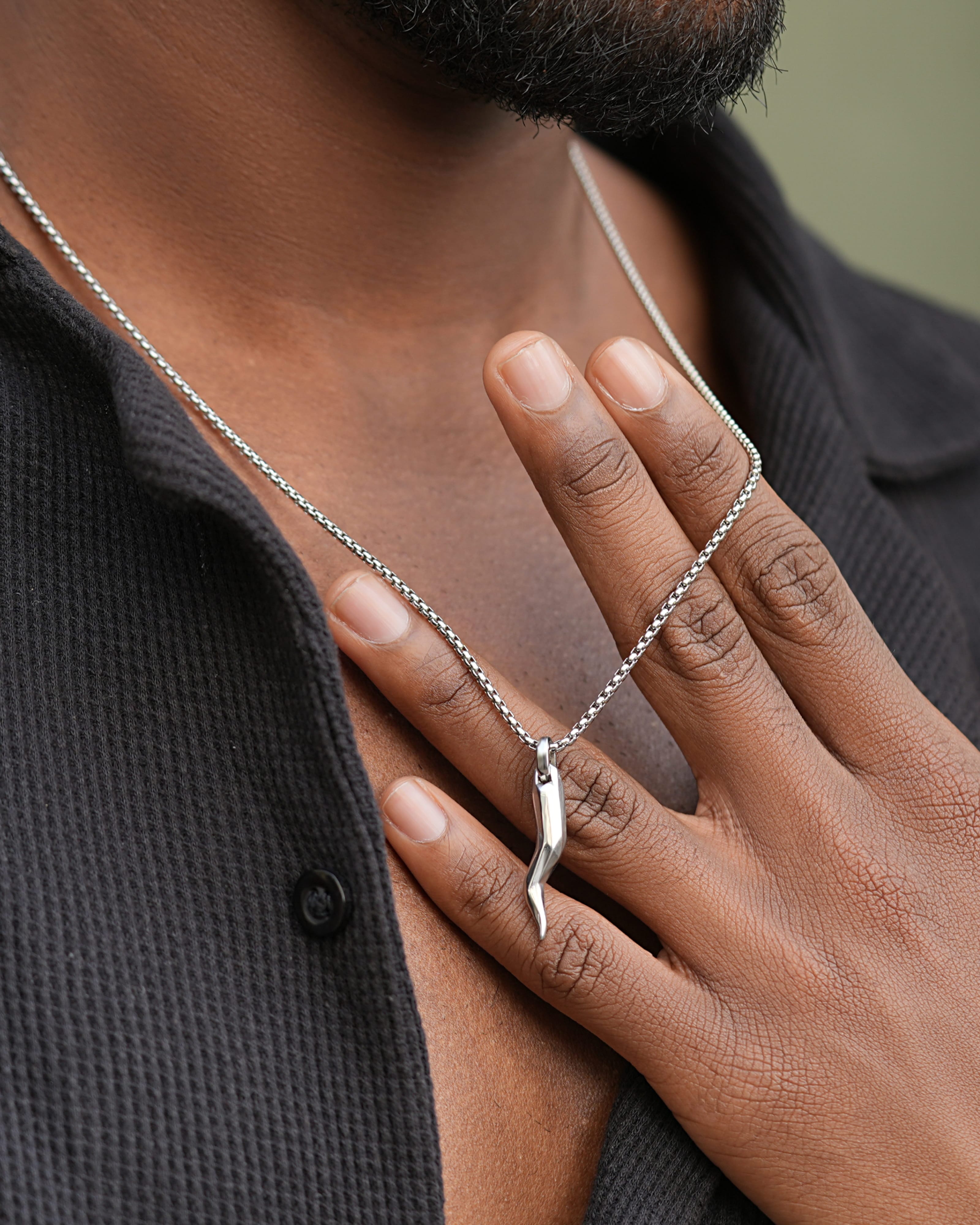 Italian Horn Necklace (Silver)